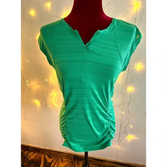 🔒SOLD🔒 Athletha | Green Top | Great Condition | Size M - Picture 1 of 7